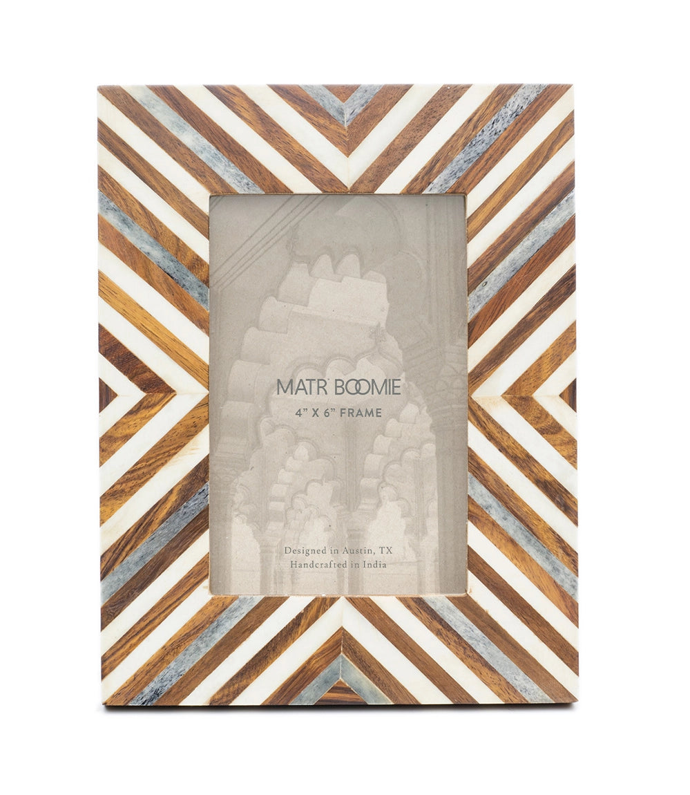 Banka Mundi Carved Bone Frame 4x6