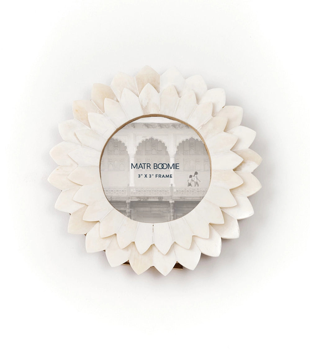Bloom Round Bone Frame - 3x3