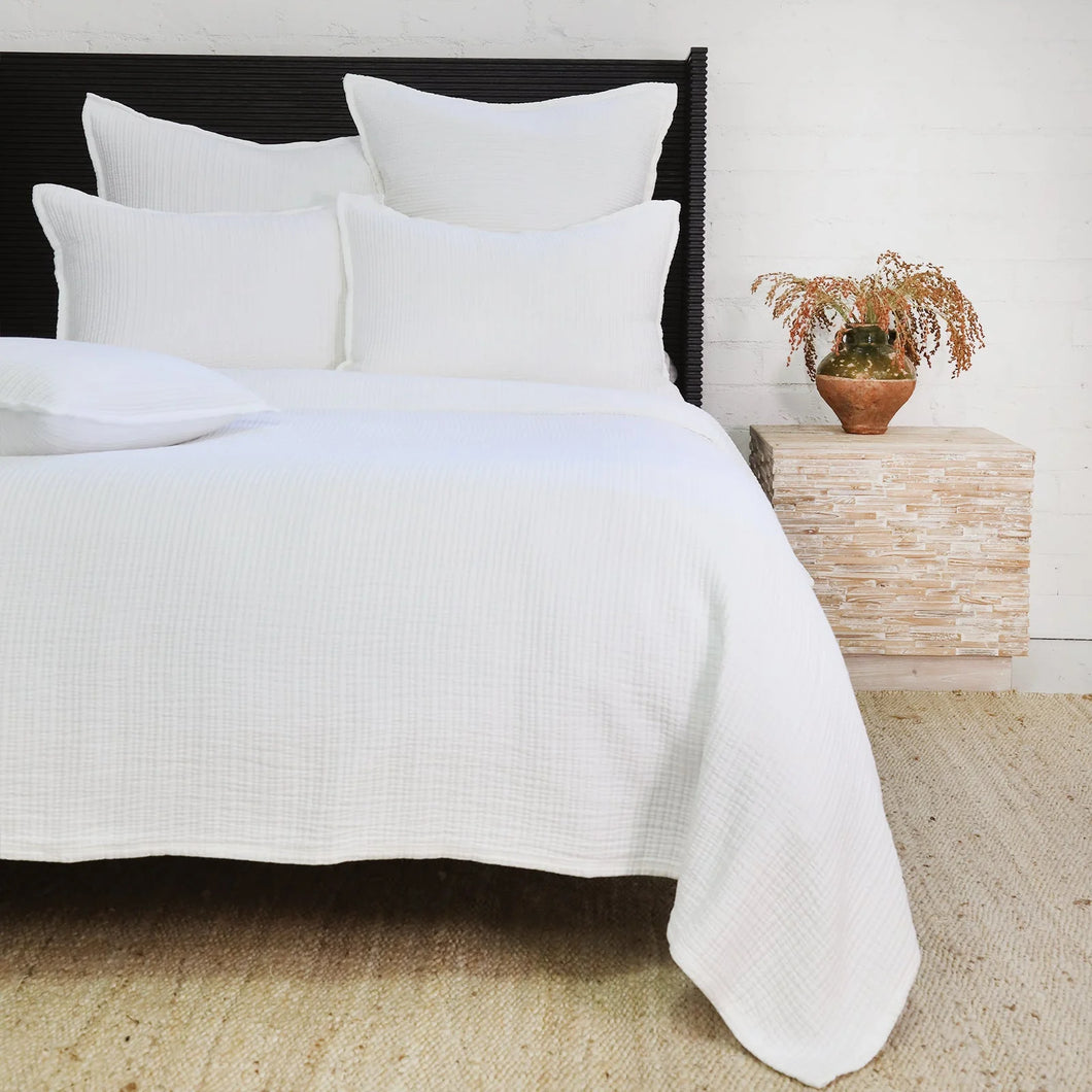 Chatham Matelasse Coverlet - White