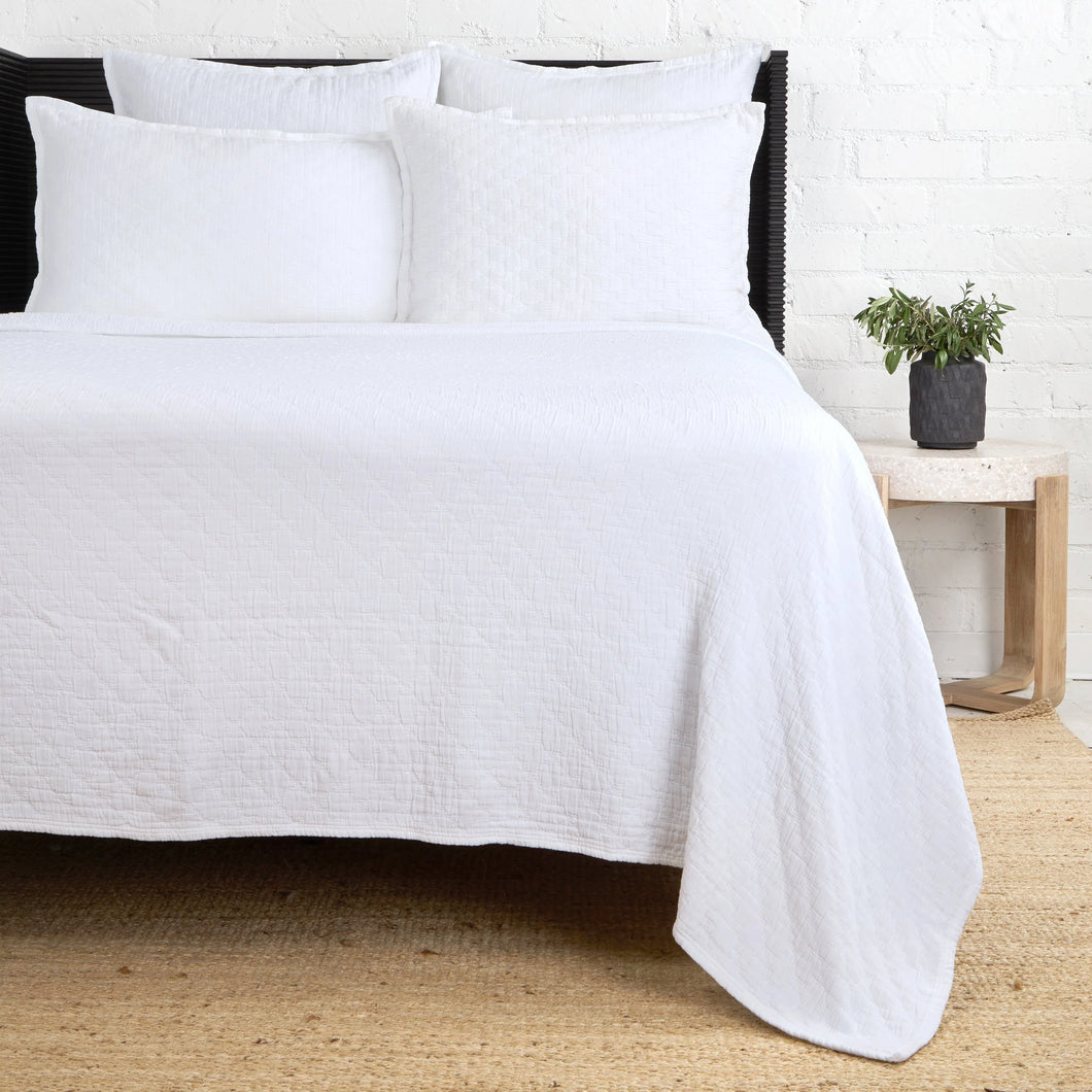 Ojai Matelasse Coverlet - White